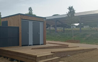 Bloc sanitaire, Sanitaire modulaire pour collectivités, mairie, Loisirs & Tourisme, solution modulaire WC PMR et classique SANIBIO Gamme X3